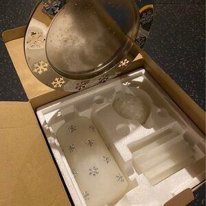 Silver Snowflake Avon Holiday Candle Set